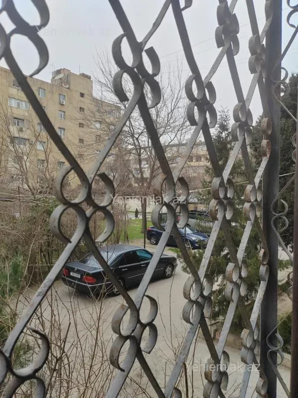 Satılır 4 otaqlı yeni tikili 90 m²