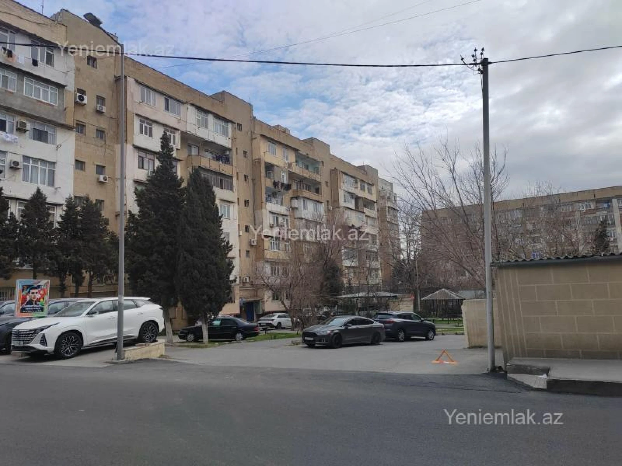 Satılır 4 otaqlı yeni tikili 90 m²