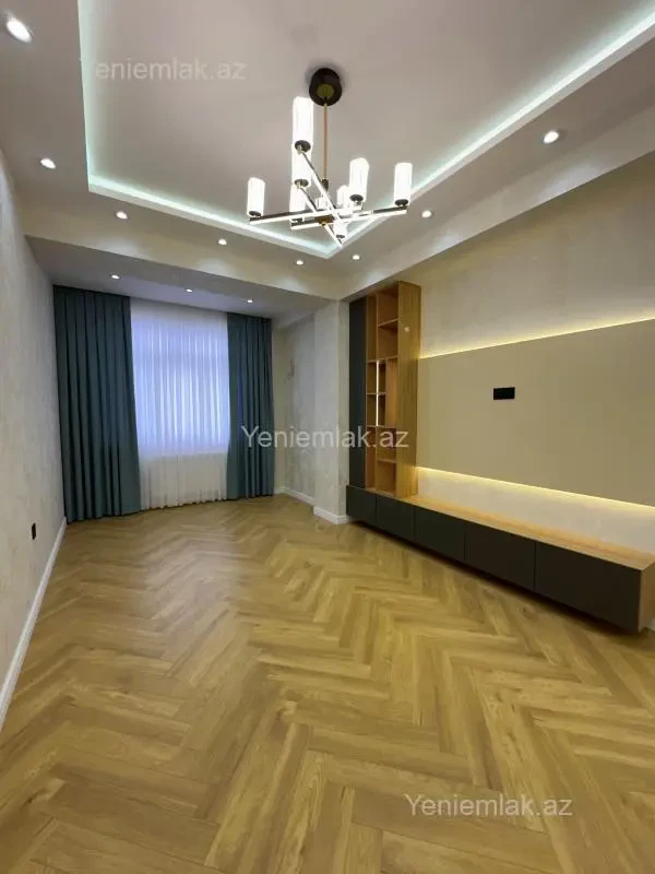 Satılır 3 otaqlı yeni tikili 88 m²