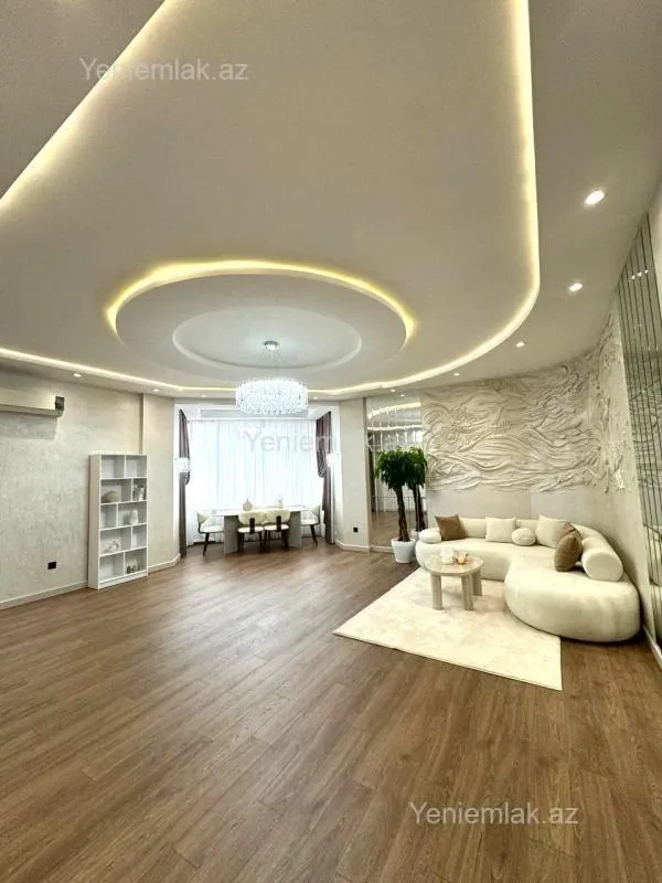 Satılır 2 otaqlı yeni tikili 135 m²