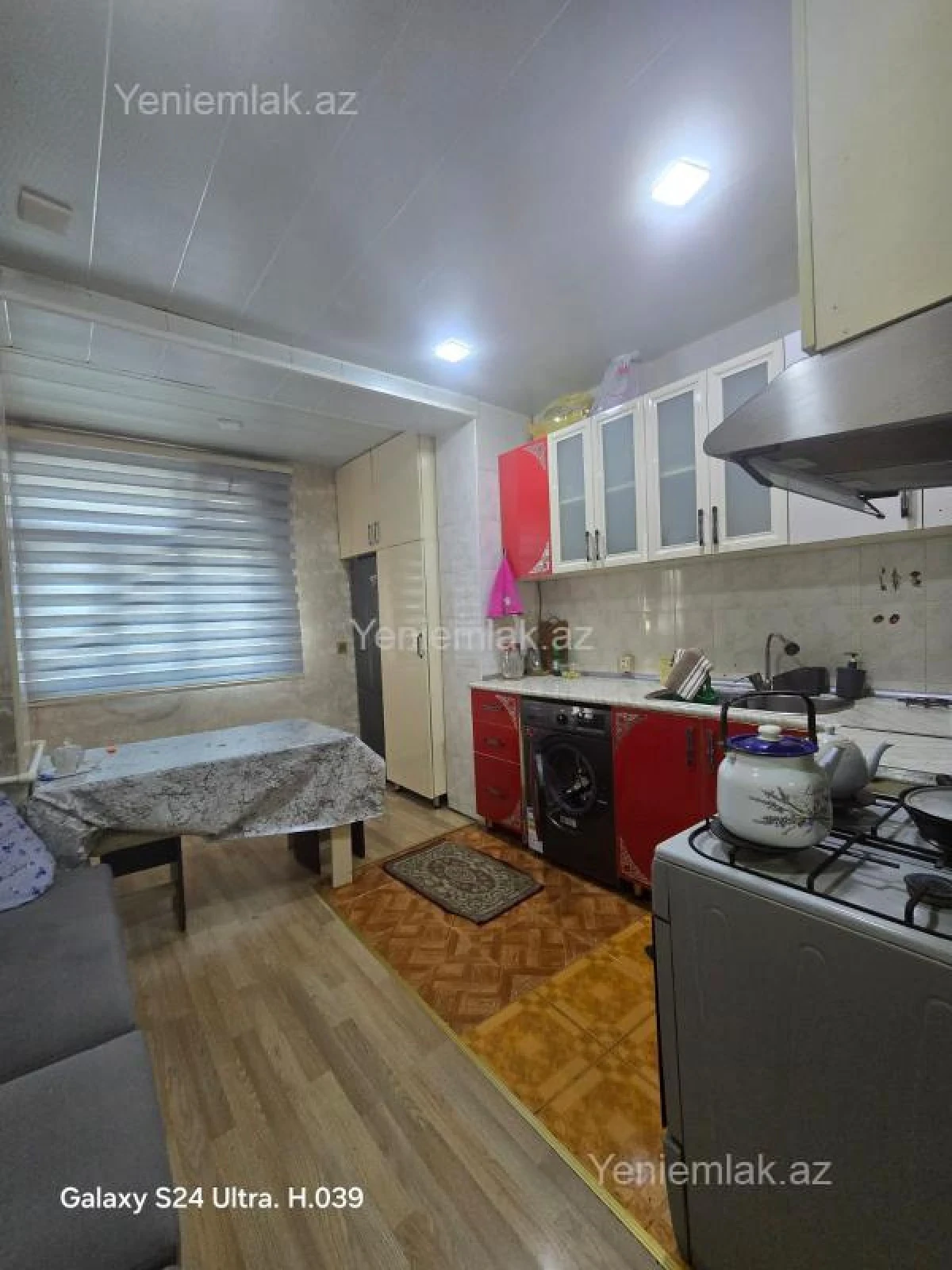 Satılır 3 otaqlı köhnə tikili 70 m²