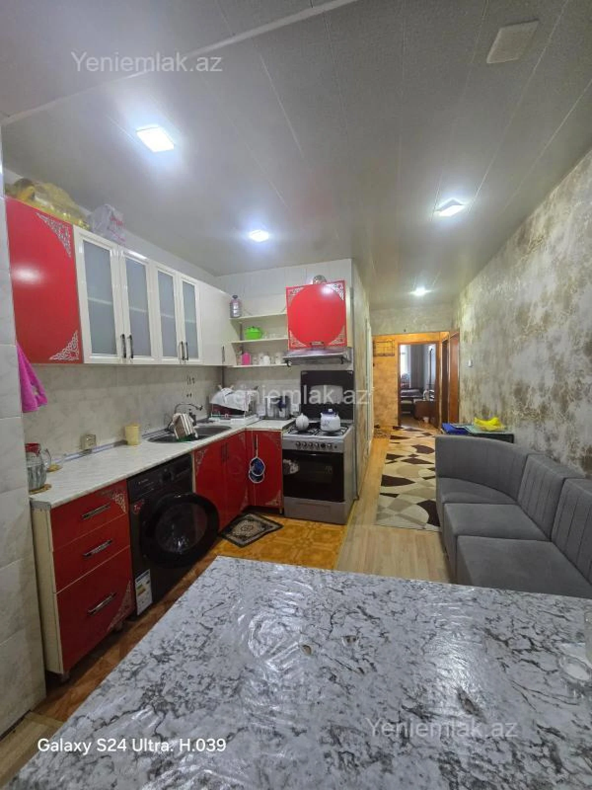 Satılır 3 otaqlı köhnə tikili 70 m²