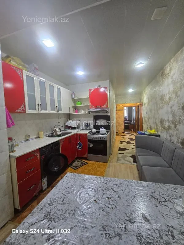 Satılır 3 otaqlı köhnə tikili 70 m²