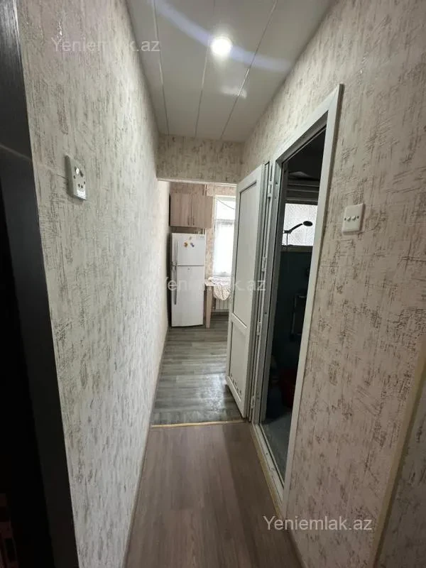 Satılır 2 otaqlı köhnə tikili 55 m²