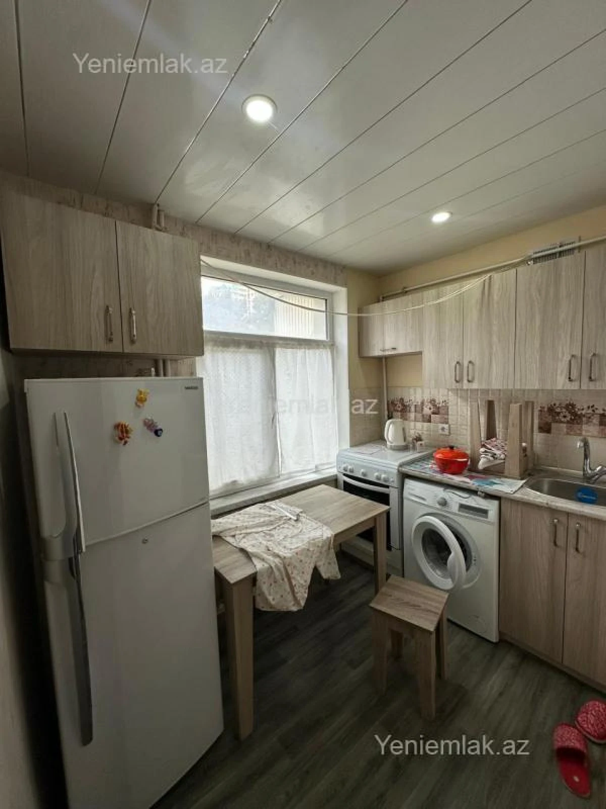 Satılır 2 otaqlı köhnə tikili 55 m²