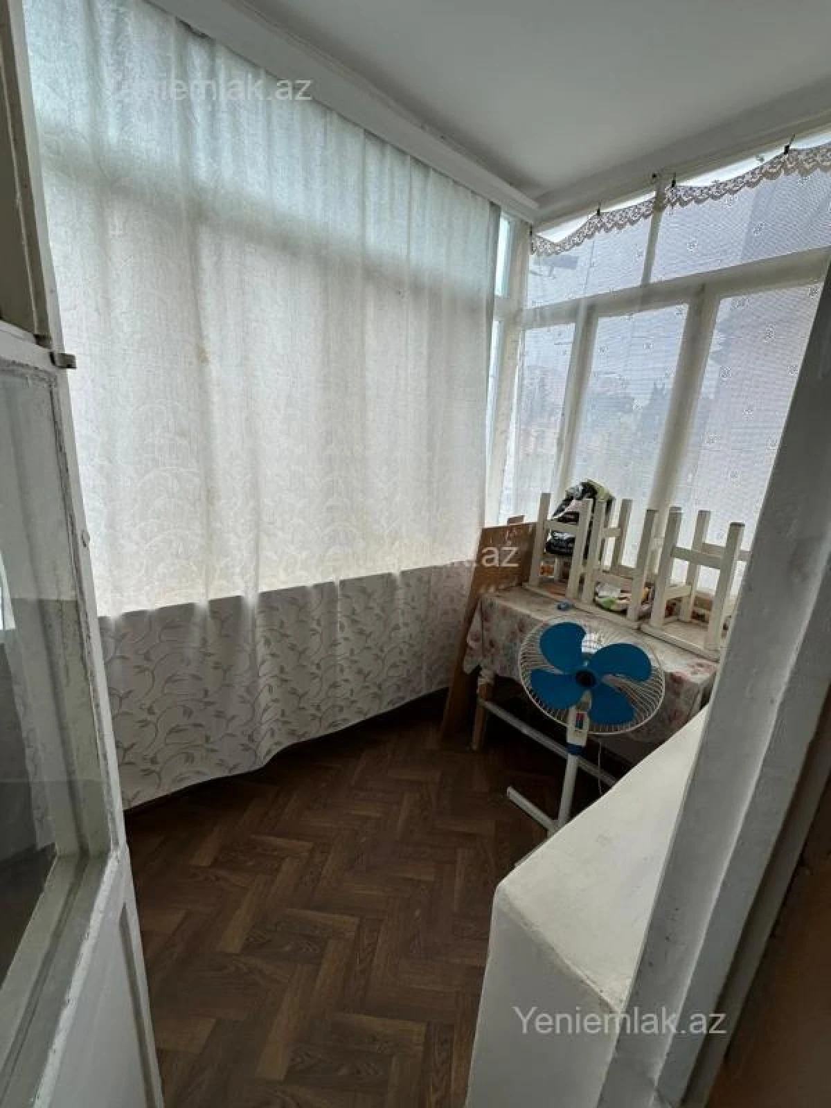 Satılır 2 otaqlı köhnə tikili 55 m²