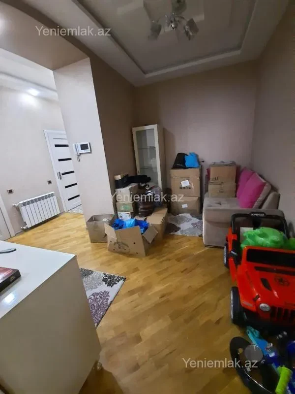 Satılır 2 otaqlı yeni tikili 70 m²