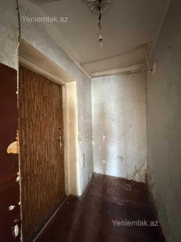 Satılır 2 otaqlı köhnə tikili 53 m²