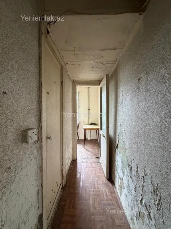 Satılır 2 otaqlı köhnə tikili 53 m²