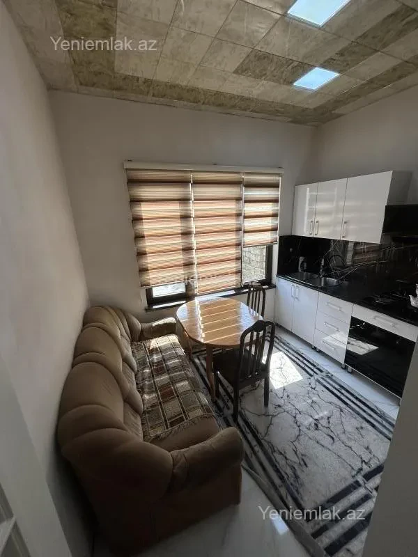 Satılır 6 otaqlı həyət evi 140 m²