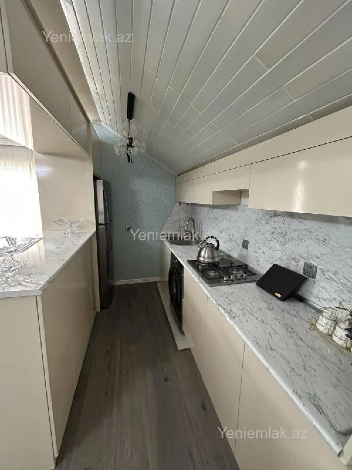 Satılır 6 otaqlı həyət evi 140 m²