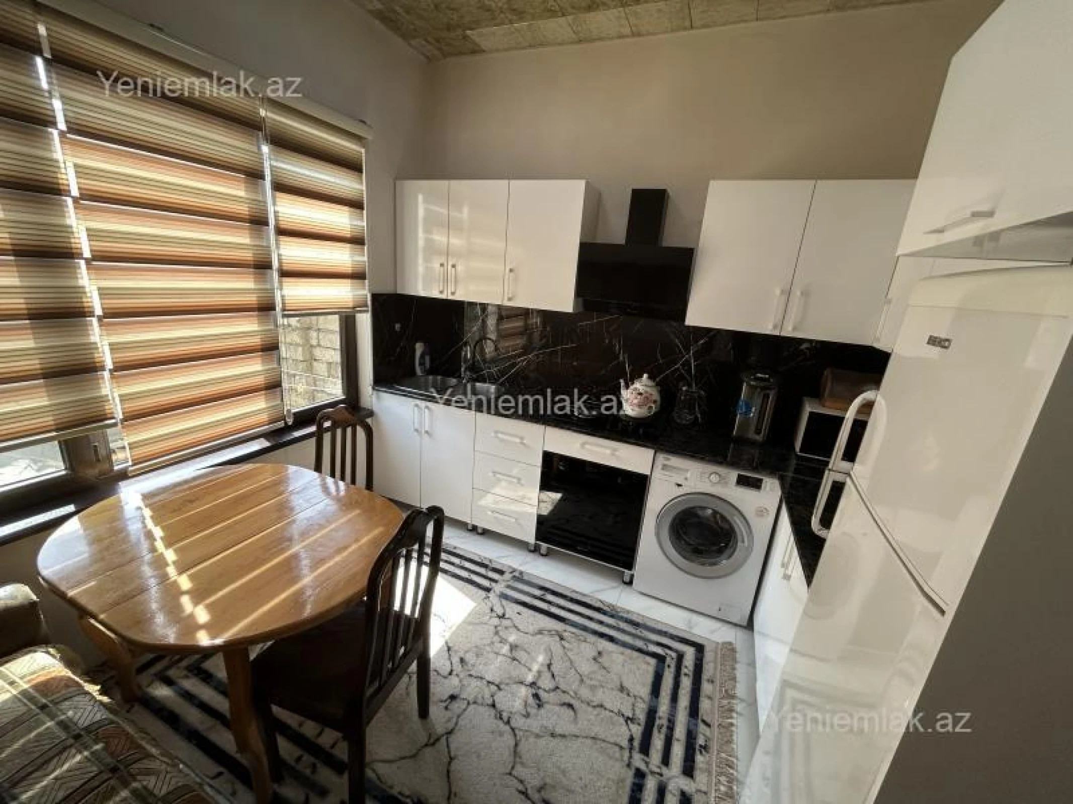 Satılır 6 otaqlı həyət evi 140 m²