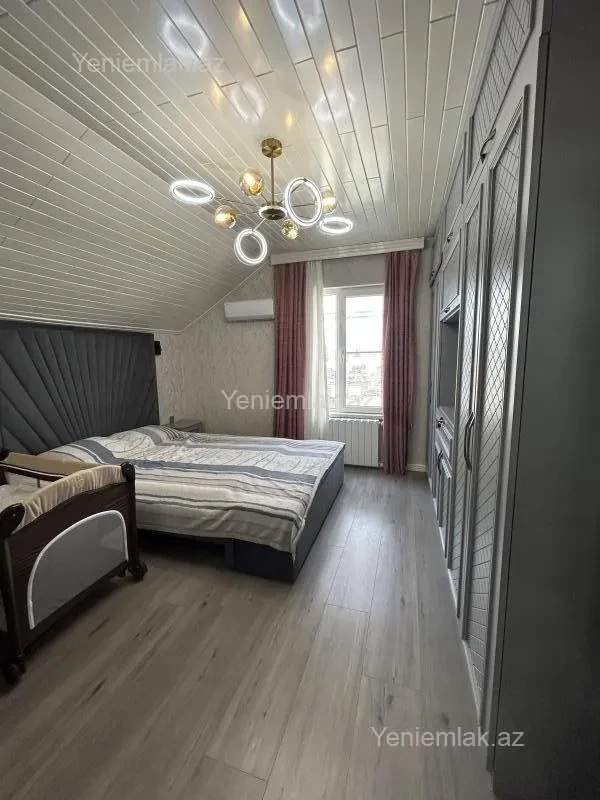 Satılır 6 otaqlı həyət evi 140 m²