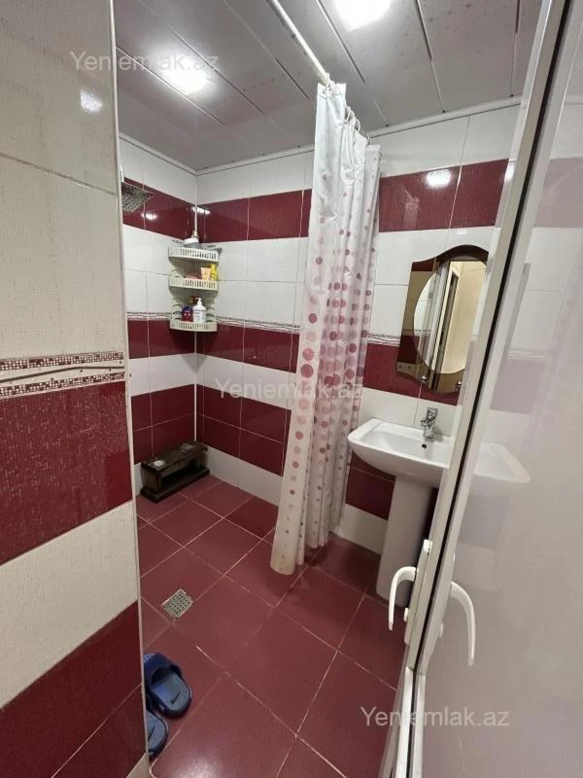 Satılır 6 otaqlı həyət evi 140 m²