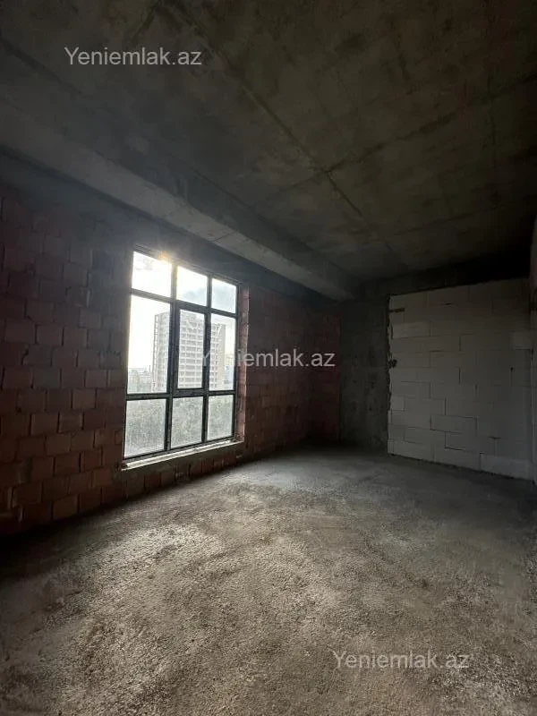 Satılır 3 otaqlı yeni tikili 86 m²