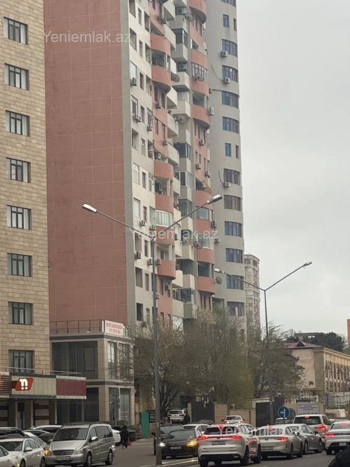 Satılır 4 otaqlı yeni tikili 168.1 m²