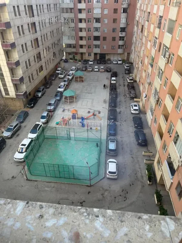 Satılır 4 otaqlı yeni tikili 168.1 m²