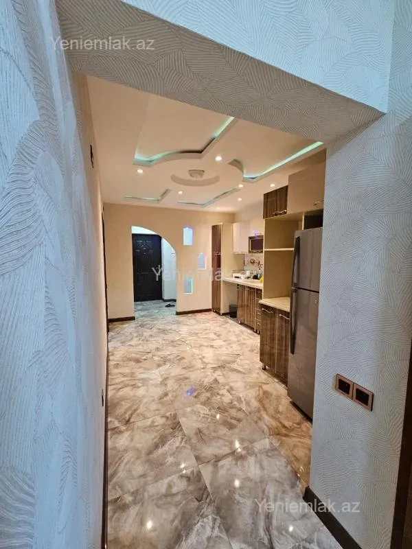 Satılır 3 otaqlı yeni tikili 105 m²