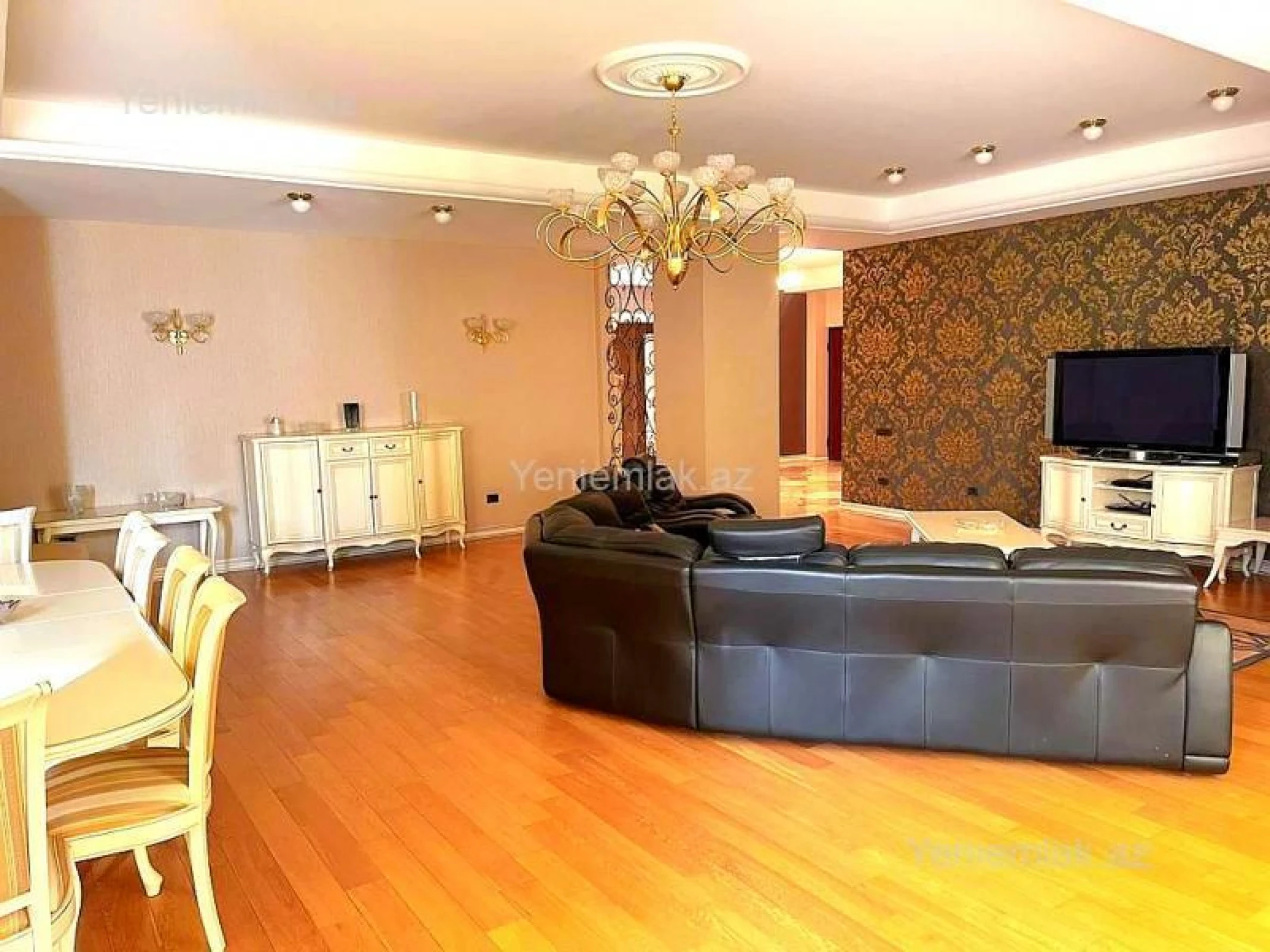 Satılır 4 otaqlı yeni tikili 235.5 m²