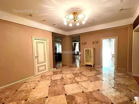 Satılır 4 otaqlı yeni tikili 235.5 m²
