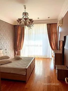 Satılır 4 otaqlı yeni tikili 235.5 m²