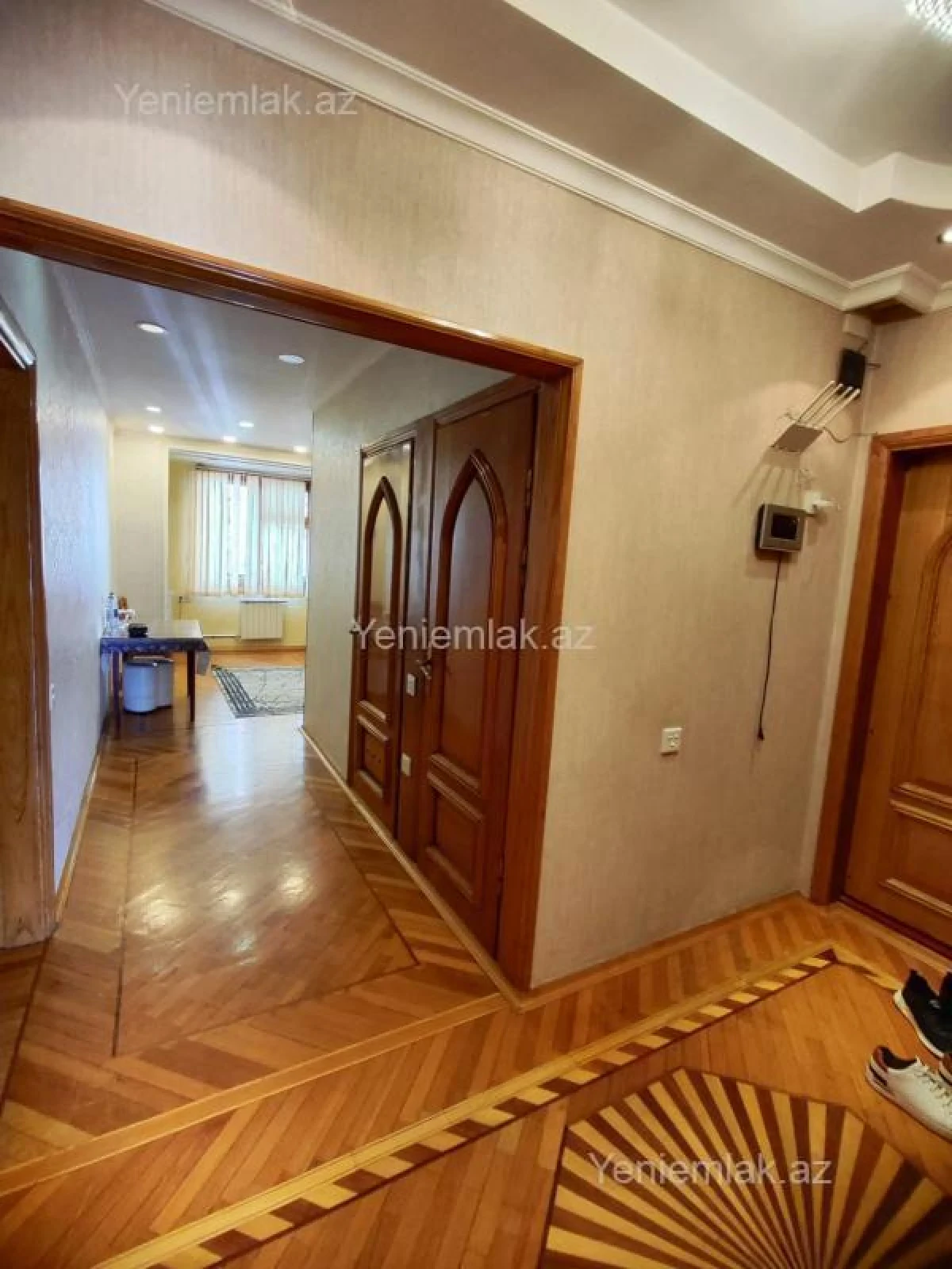 Satılır 3 otaqlı köhnə tikili 75 m²