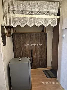 Satılır 1 otaqlı köhnə tikili 35 m²
