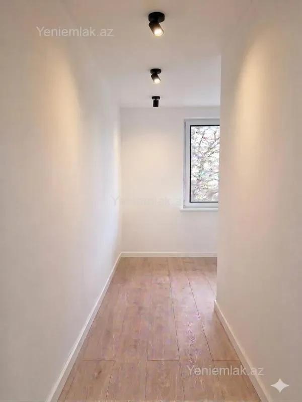 Satılır 1 otaqlı köhnə tikili 35 m²