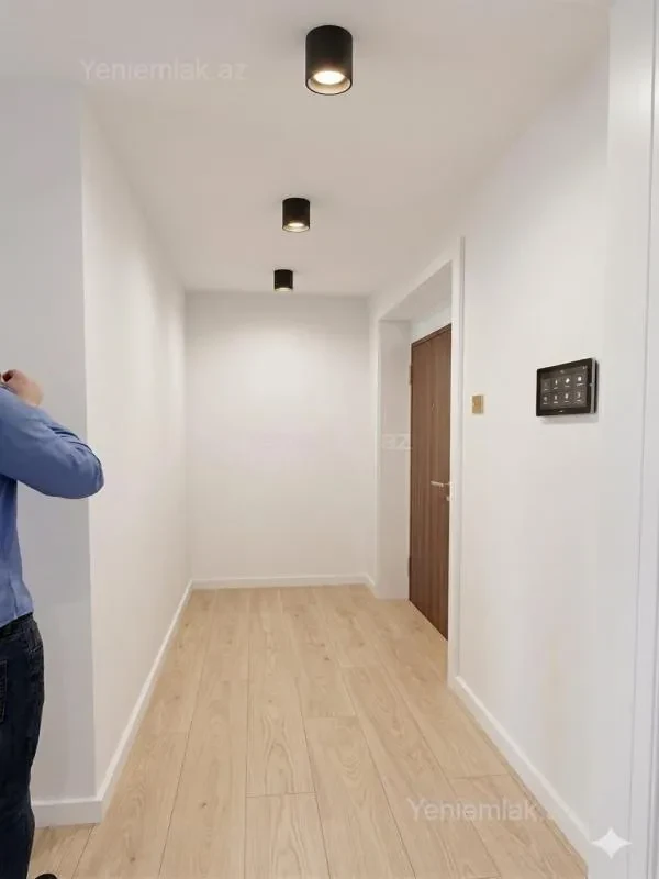 Satılır 1 otaqlı köhnə tikili 35 m²