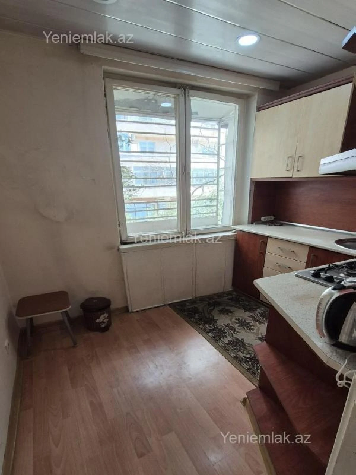 Satılır 1 otaqlı köhnə tikili 35 m²