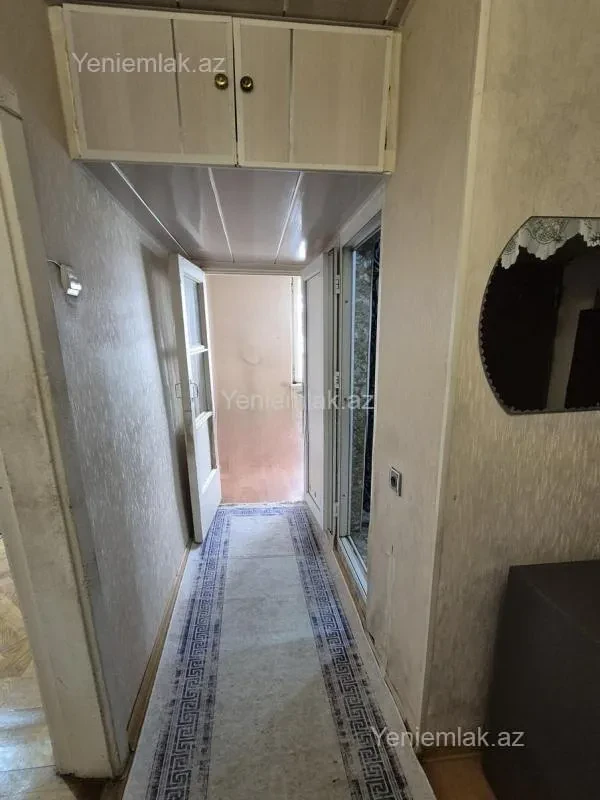 Satılır 1 otaqlı köhnə tikili 35 m²