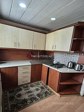 Satılır 1 otaqlı köhnə tikili 35 m²