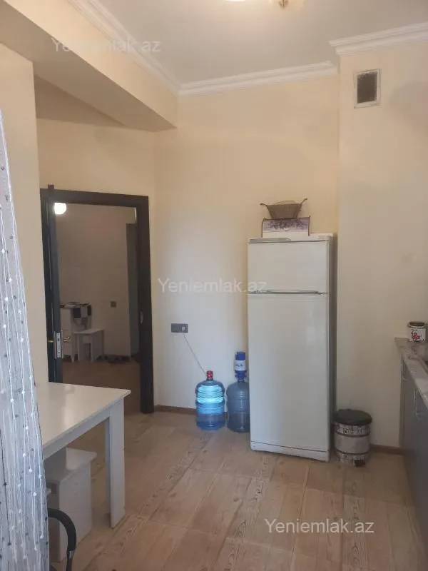 Satılır 2 otaqlı yeni tikili 68 m²