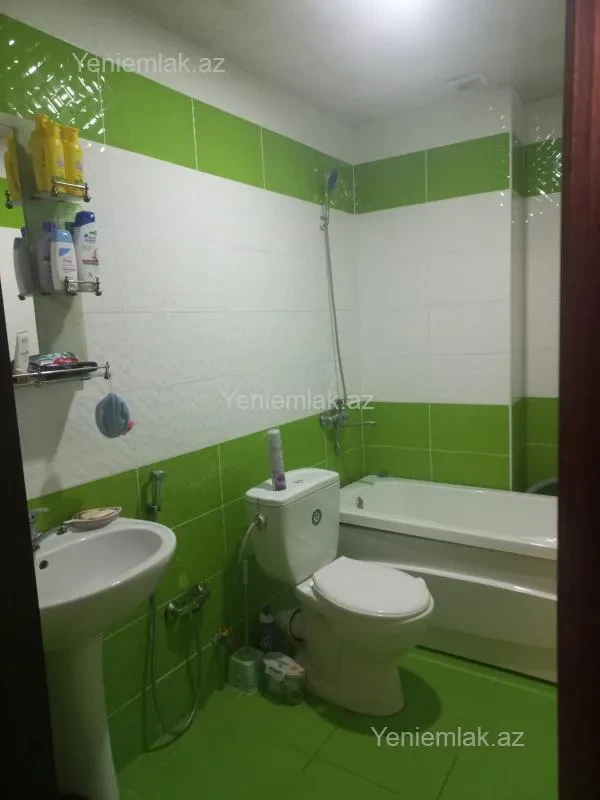 Satılır 2 otaqlı yeni tikili 68 m²