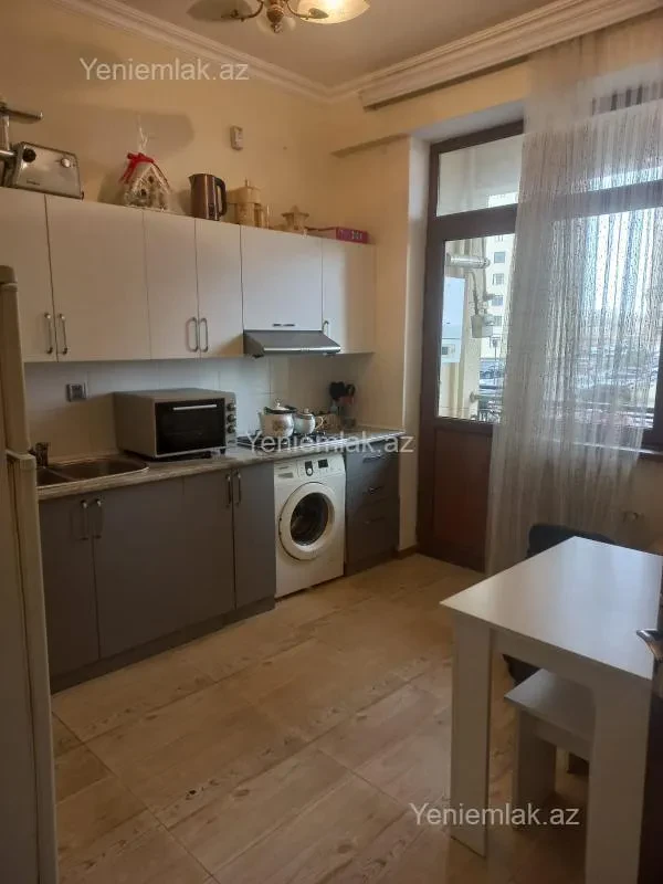 Satılır 2 otaqlı yeni tikili 68 m²