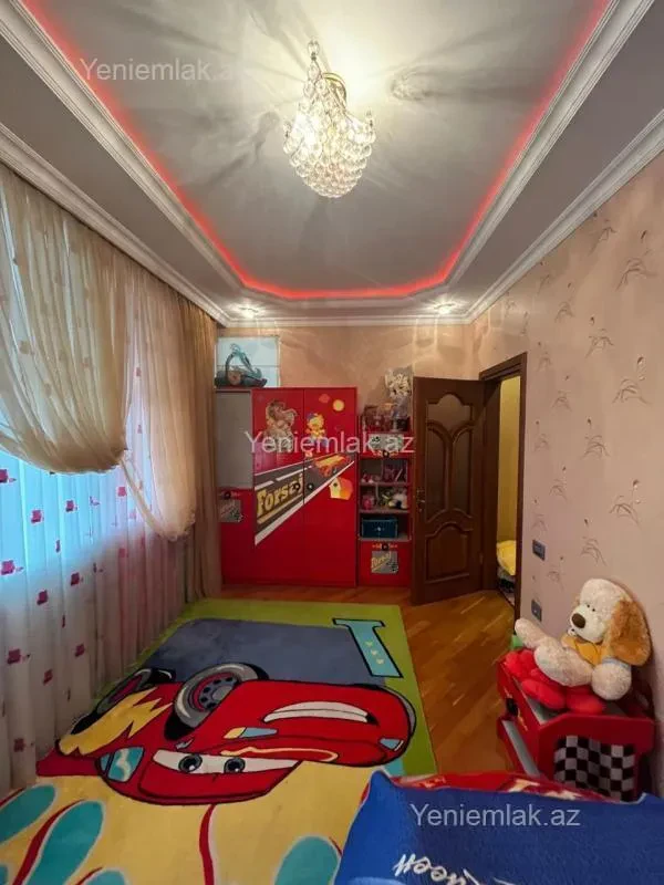 Satılır 4 otaqlı yeni tikili 205 m²