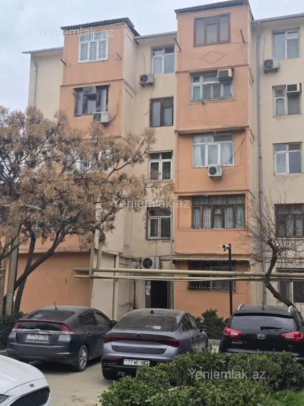 Satılır 2 otaqlı köhnə tikili 65 m²