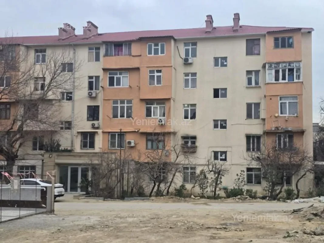 Satılır 2 otaqlı köhnə tikili 65 m²