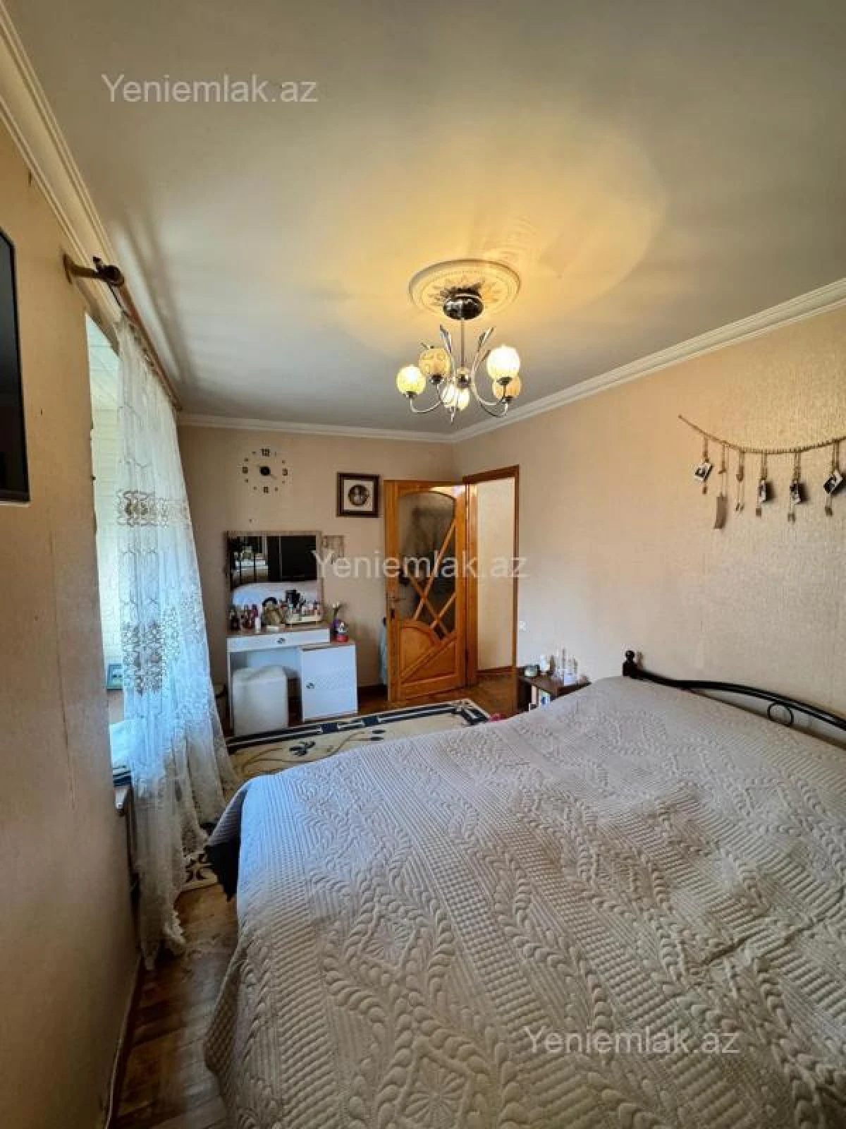 Satılır 2 otaqlı köhnə tikili 65 m²