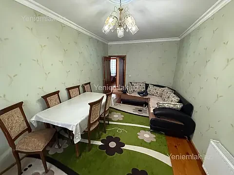Satılır 5 otaqlı köhnə tikili 100 m²