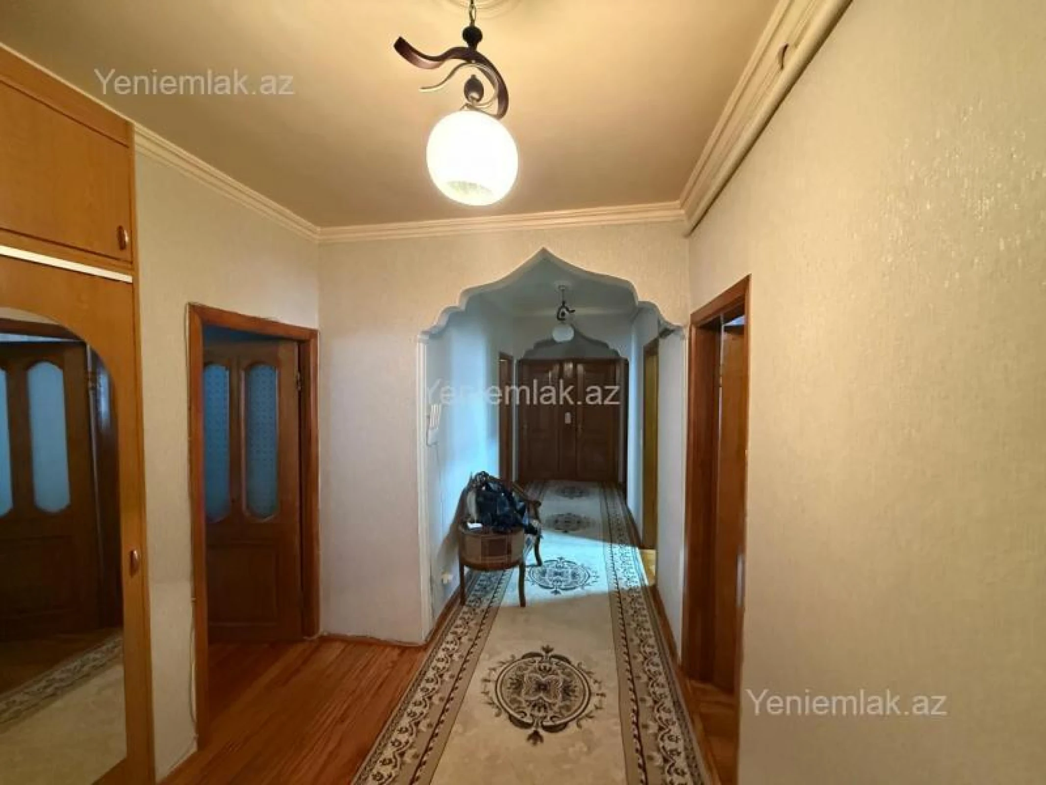 Satılır 5 otaqlı köhnə tikili 100 m²