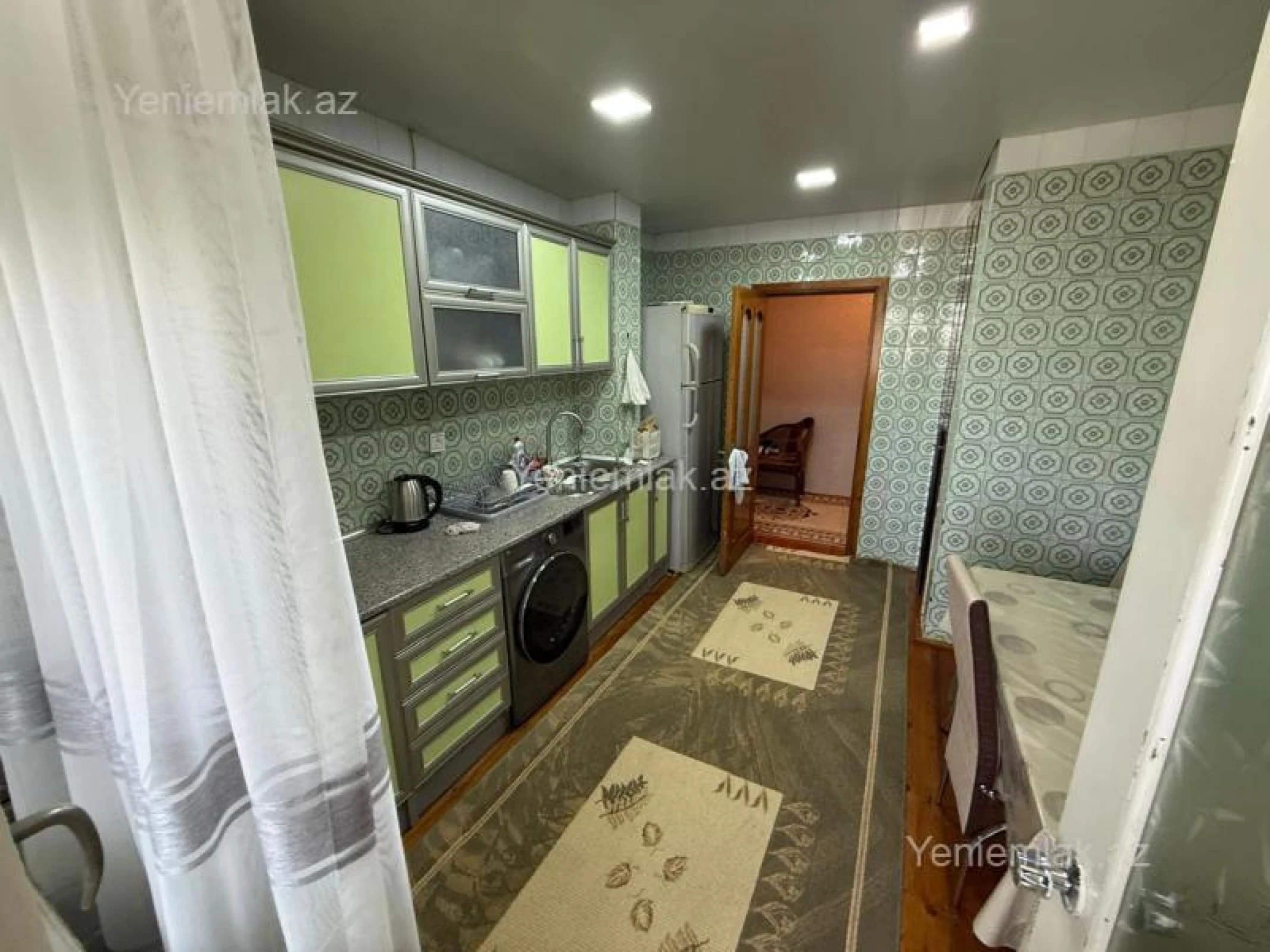 Satılır 5 otaqlı köhnə tikili 100 m²