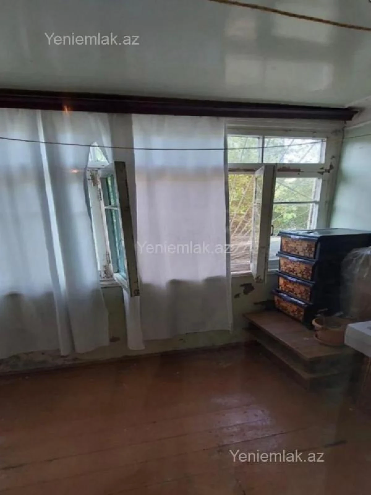 Satılır 3 otaqlı köhnə tikili 75 m²