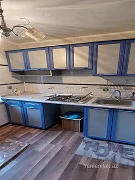 Satılır 3 otaqlı köhnə tikili 75 m²
