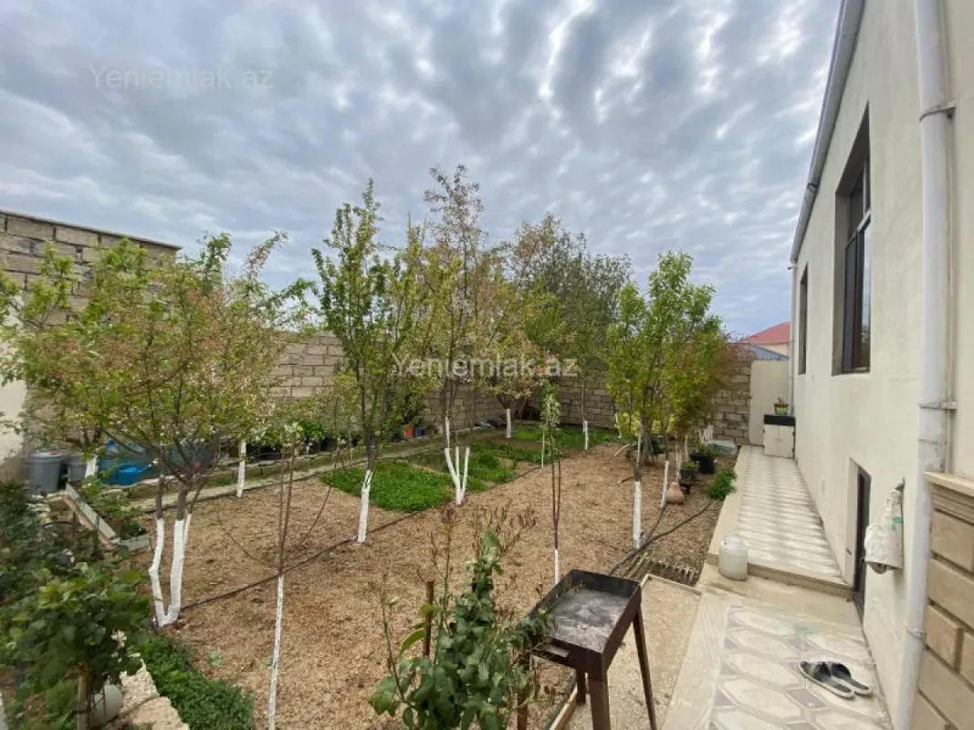 Satılır 4 otaqlı həyət evi 129 m²