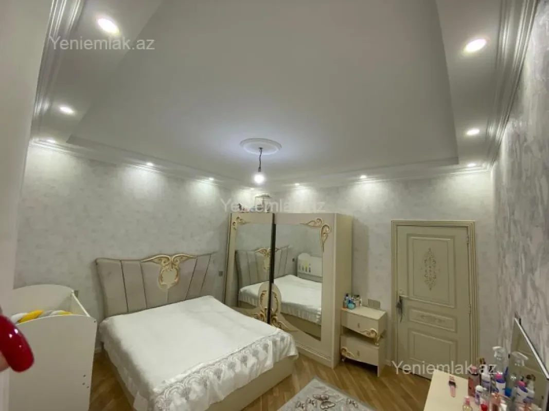 Satılır 4 otaqlı həyət evi 129 m²