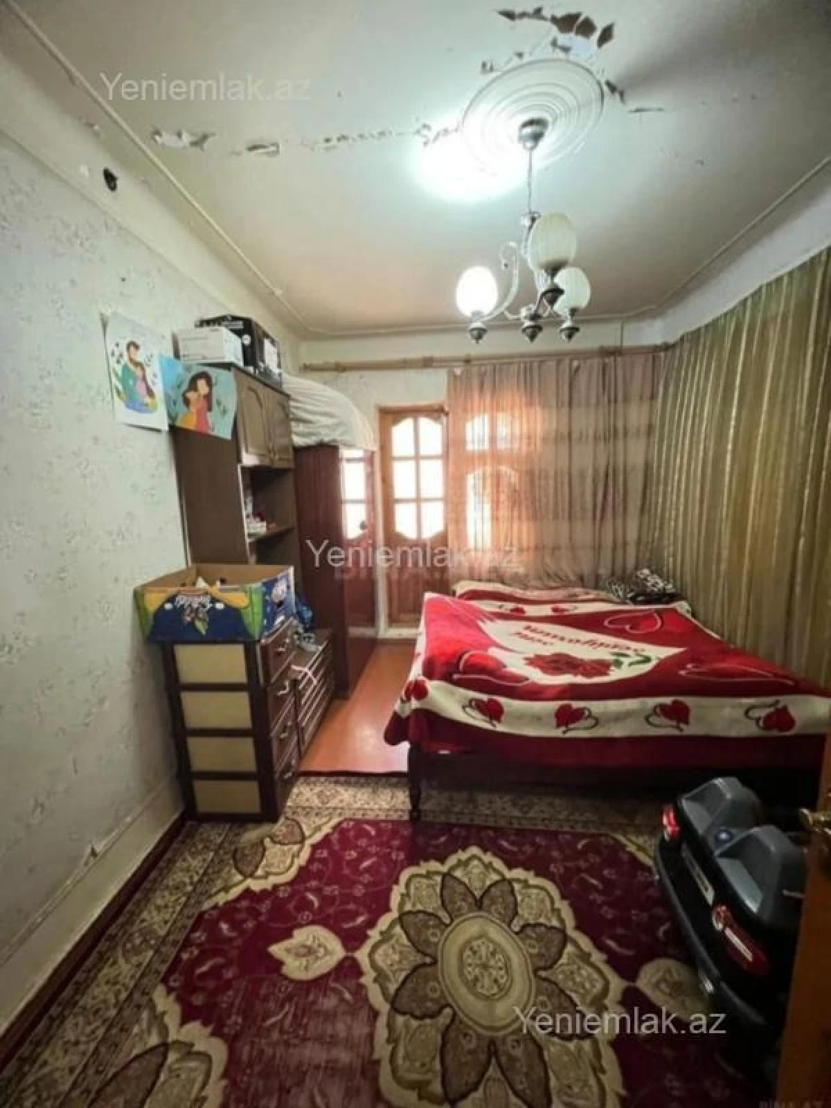 Satılır 2 otaqlı köhnə tikili 75 m²