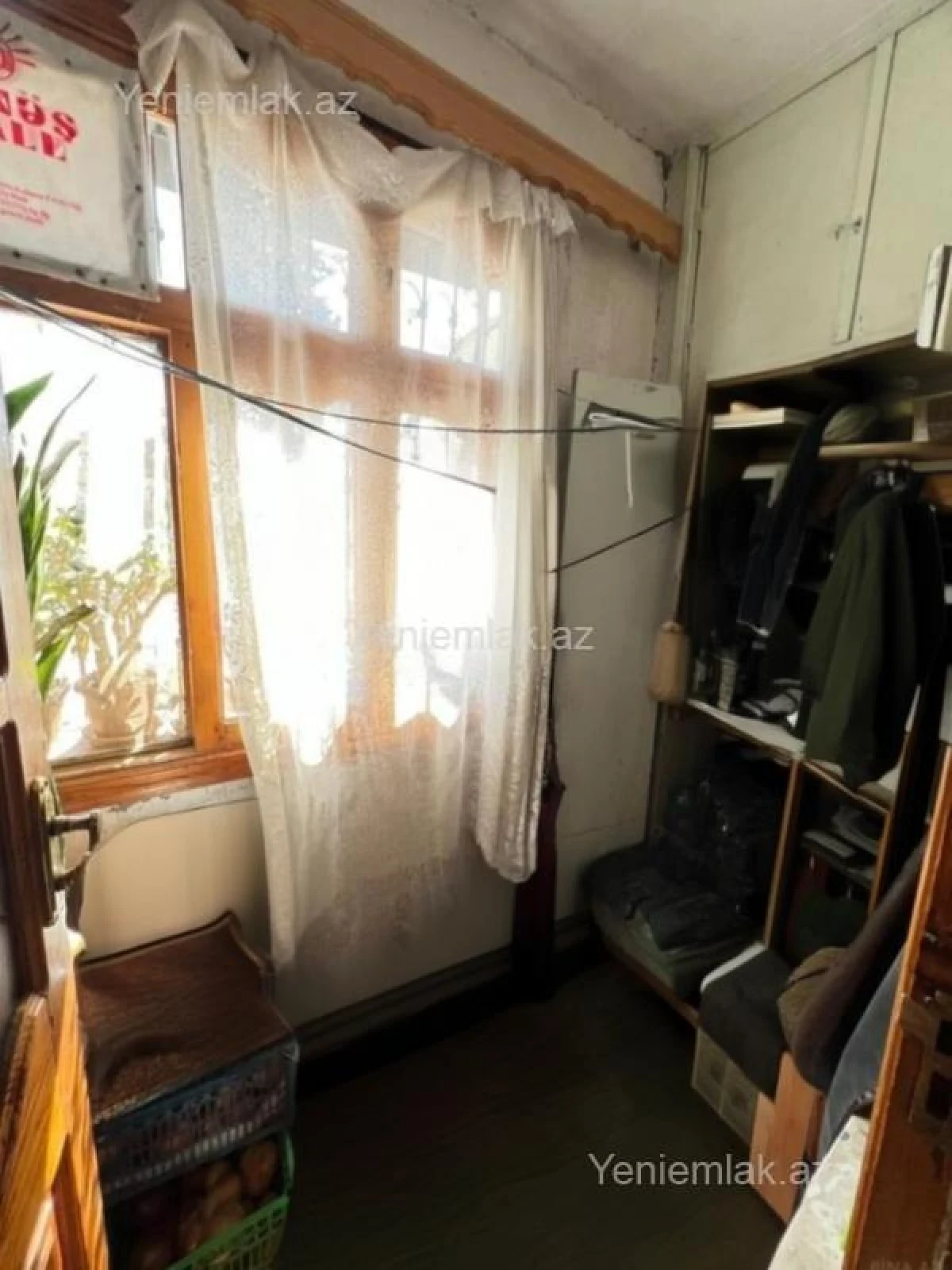 Satılır 2 otaqlı köhnə tikili 75 m²