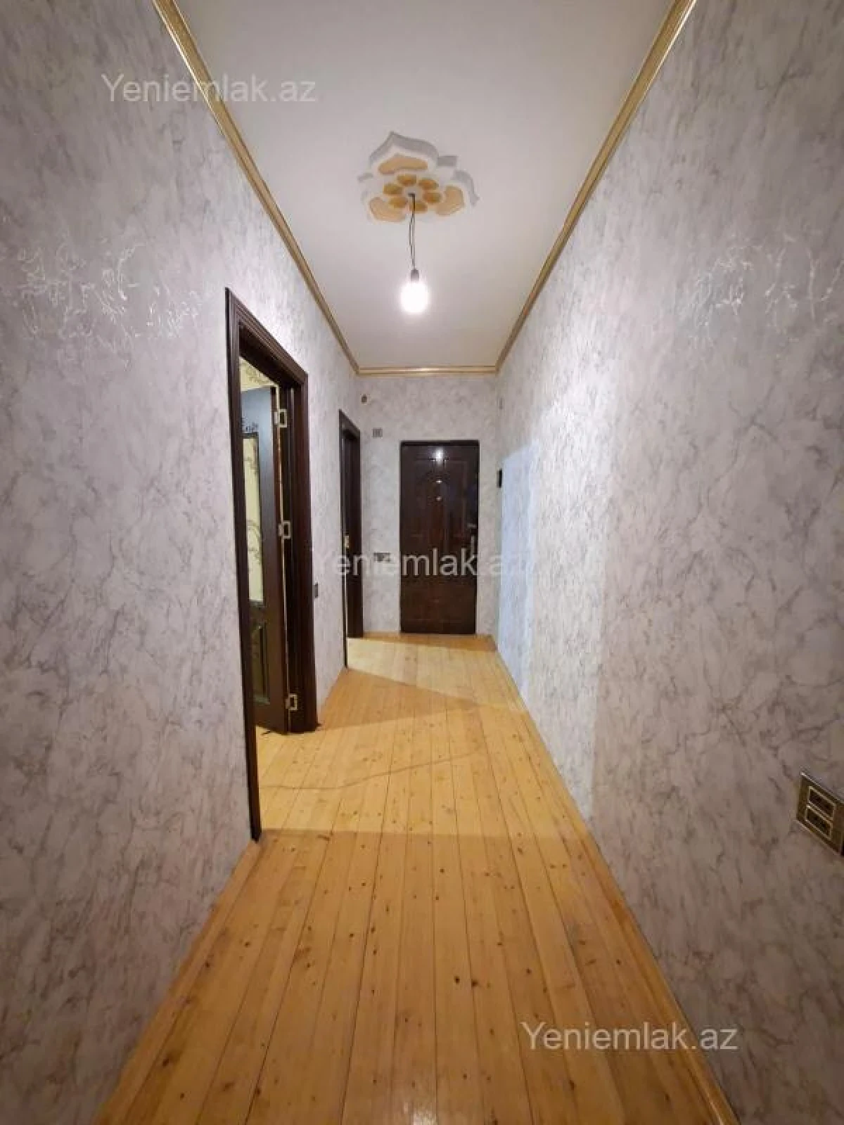 Satılır 3 otaqlı köhnə tikili 55 m²