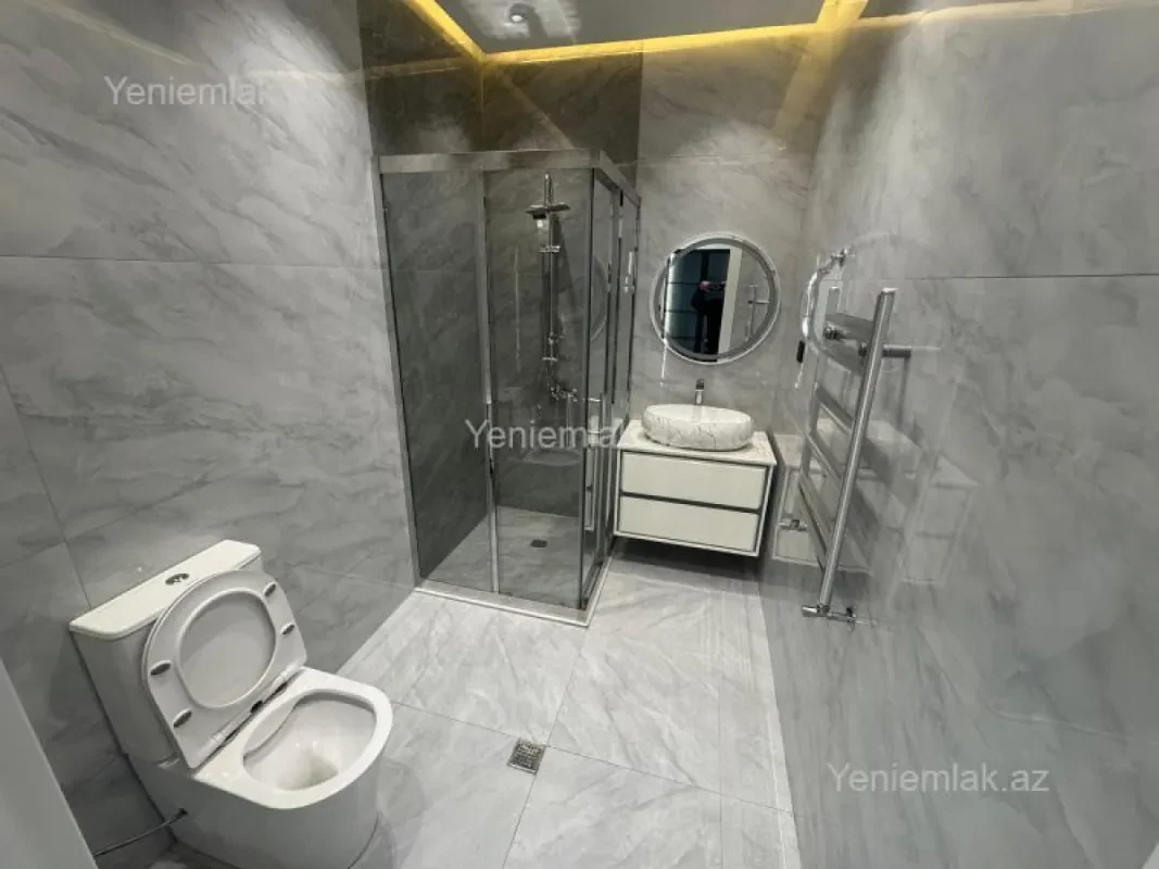 Satılır 4 otaqlı yeni tikili 127 m²